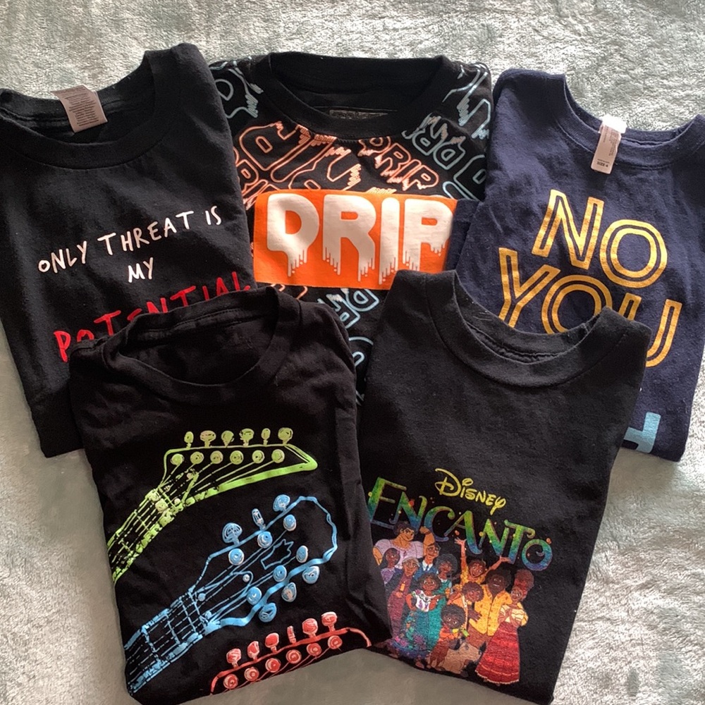 5 t-shirts